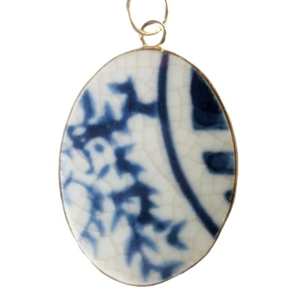 Ming Blue & White Pottery Shard Pendant Floral Pattern Oval Broken China Jewelry